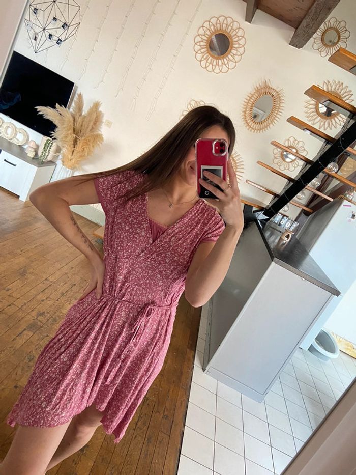 Robe d’été rose fleurie - photo numéro 3