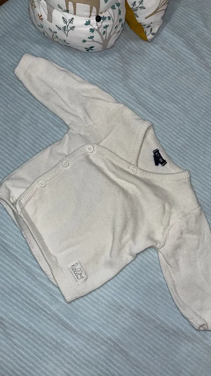 Gilet blanc 1 mois kiabi - photo numéro 2