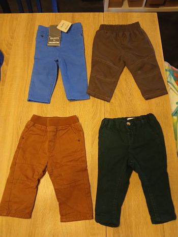 Quatre pantalons