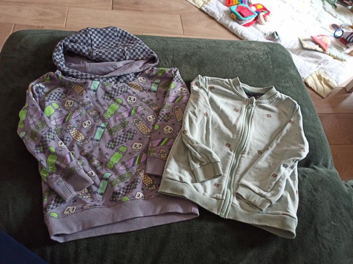 Lot sweat et gilet garçon