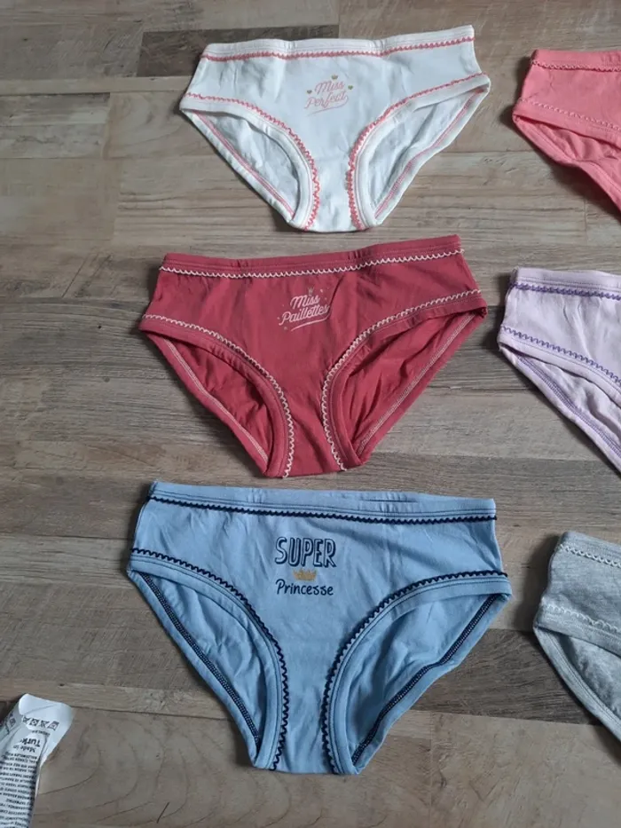 Lot de 7 culottes neuves - photo numéro 2