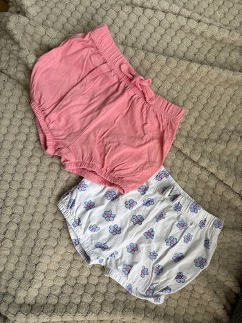 2 shorts 
