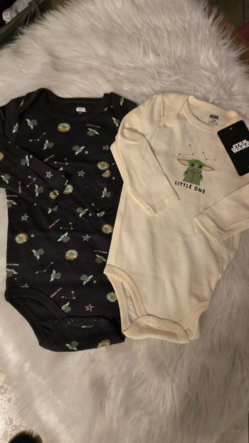 Neufs ( non portés) 🏷🤩😍 bodies 18mois Garçon 😍🤩🏷