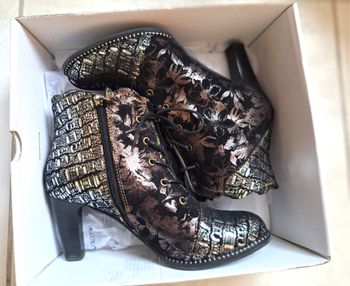 BOTTINES ARGENTEES - POINT.39 - LAURA VITA