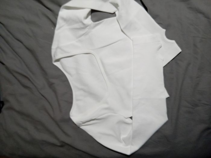 Brassiere de sport  manches longues femme neuf - photo numéro 8