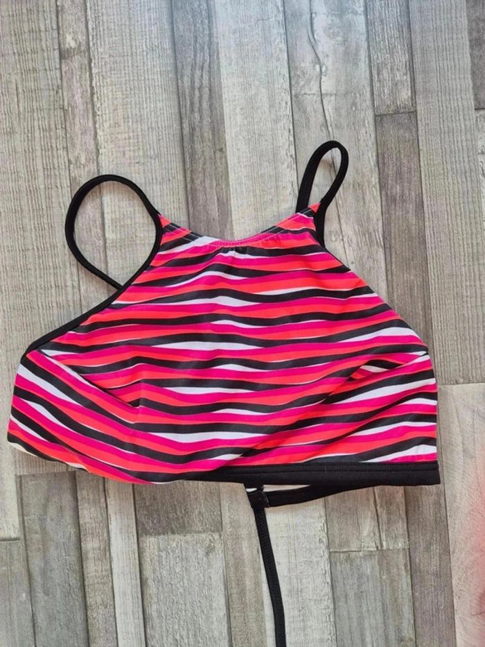 Haut maillot de bain - photo numéro 2