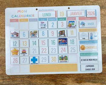 Petit calendrier perpétuel magnétique évolutif 140 magnets 