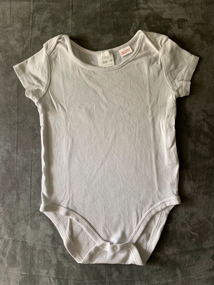 Body Zara 18 mois
