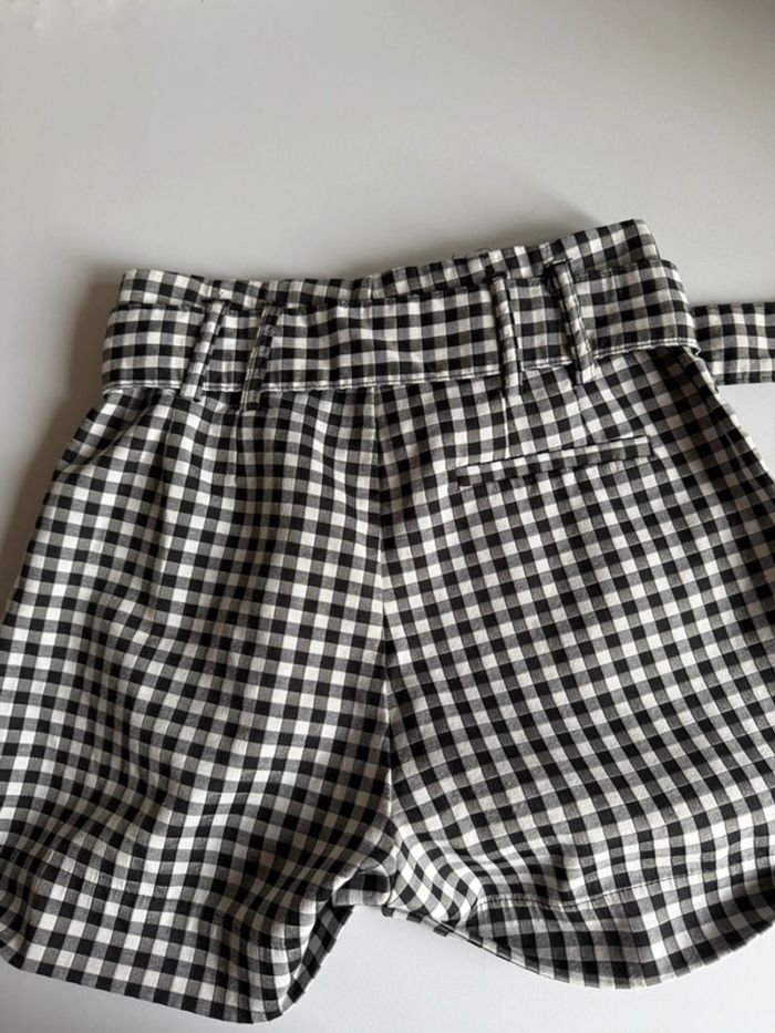 Short vichy en très bon état noir et blanc taille 34 pimkie - photo numéro 2