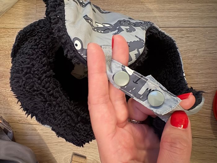 Bonnet gris vert crocodile 3/5ans - photo numéro 3