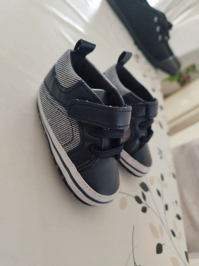 Chaussure bébé neuves - photo numéro 2