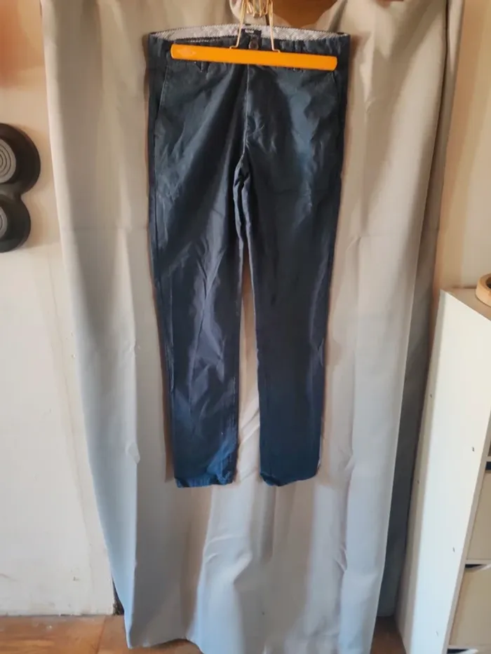 Pantalon chino bleu marine