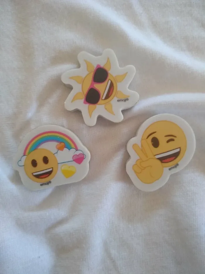 Lot de 3 Gommes rigolotes