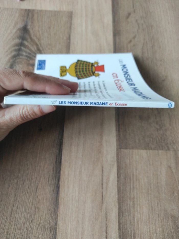 Livre : Les Monsieur Madame en Écosse - photo numéro 3