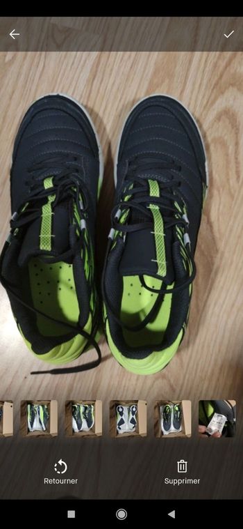 Paire de baskets Neuf sans étiquette pointure 40