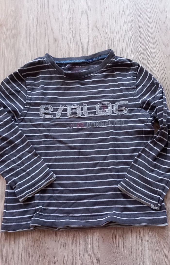 Lot T-shirts grandes manches 5 ans - photo numéro 5