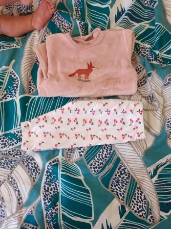 Pijama et pantalon