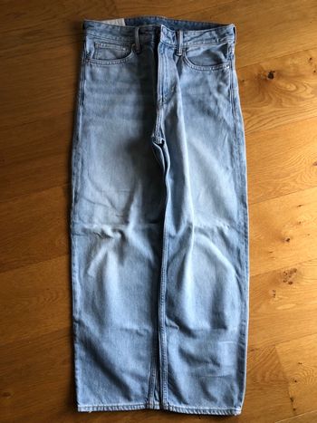 Jean H & M bleu délavé coupe loose large 30/32 état neuf