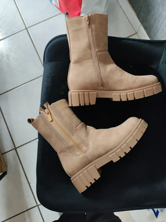 Botte beige façon daim taille 39 beige - photo numéro 13