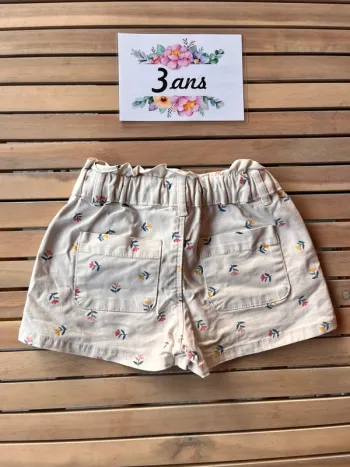 Short été motif fleur Okaïdi 3 ans