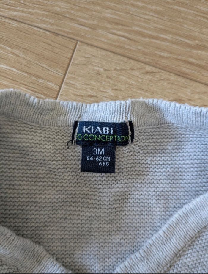 Brassière grise - photo numéro 2