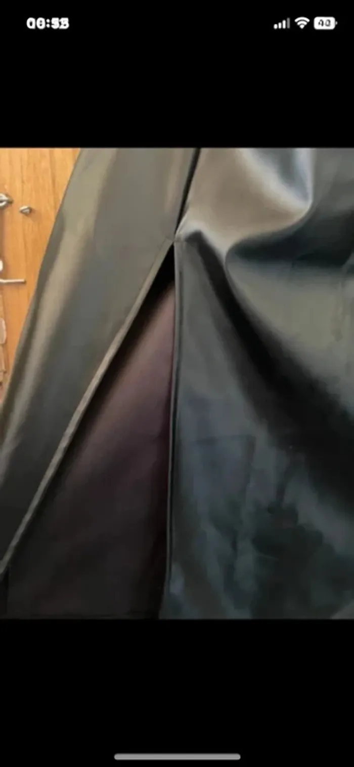 Très beau tailleur en similicuir, femme, taille 40 - photo numéro 3