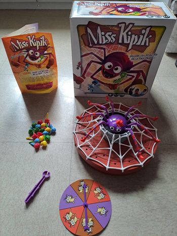 Jeu de société Miss Kipik / " Asmodée "