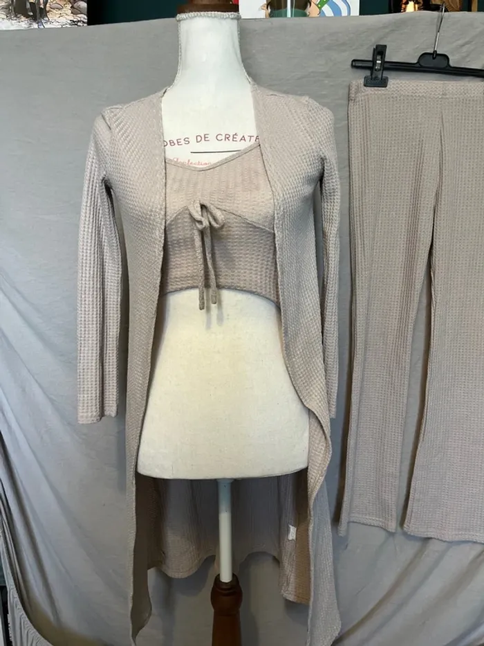 ensemble top, veste, pantalon
