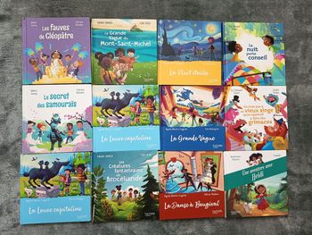 Lot de 12 livres avec jeux 