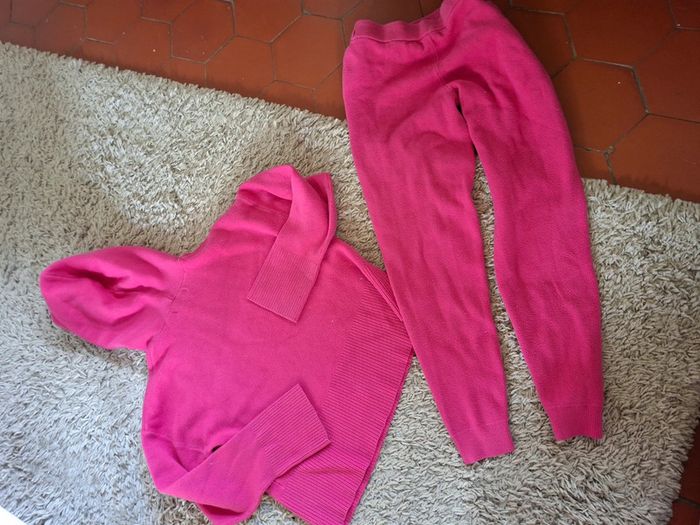 Magnifique ensemble rose pull et bas style survêtement taille xs primark soit 34 / 36 - photo numéro 3