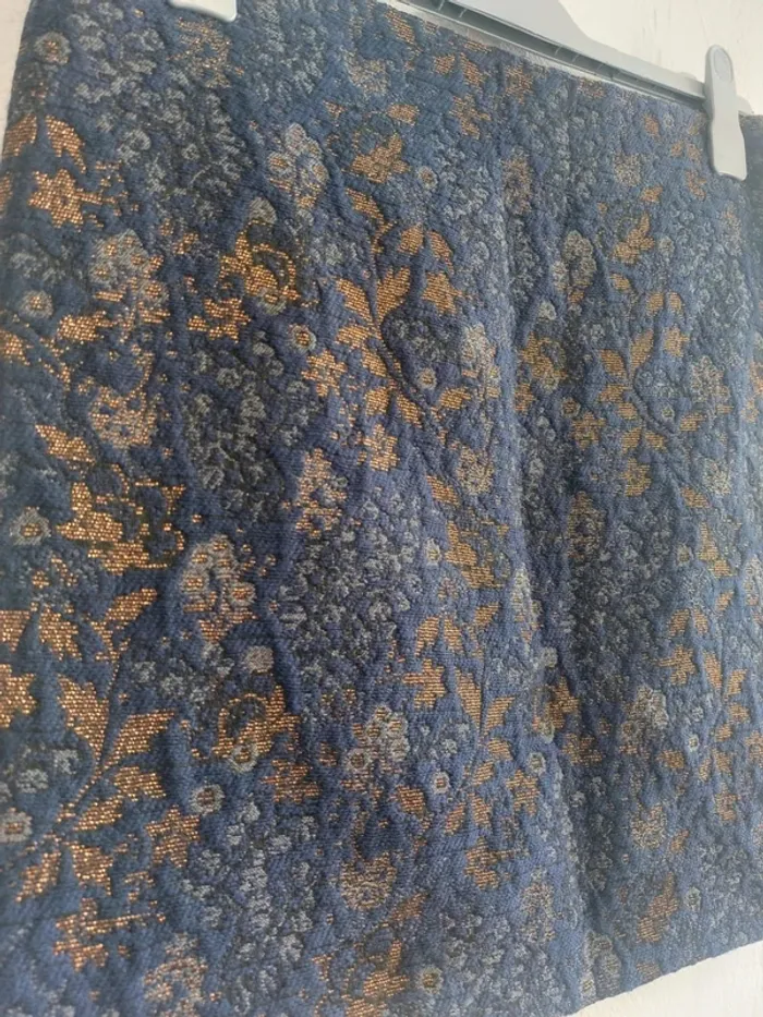 Jupe fleurie vintage Taille 38 - photo numéro 3
