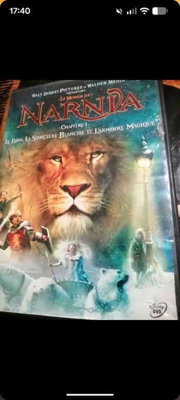 DVD Le monde de Narnia, le lion, la sorcière et l'armoire magique.