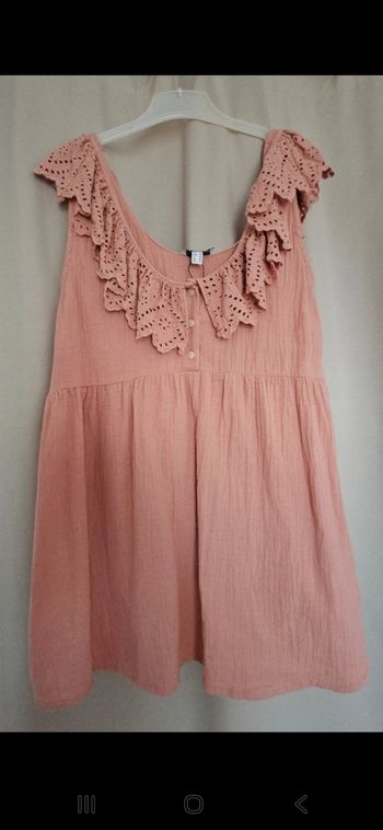Débardeur épaules broderie