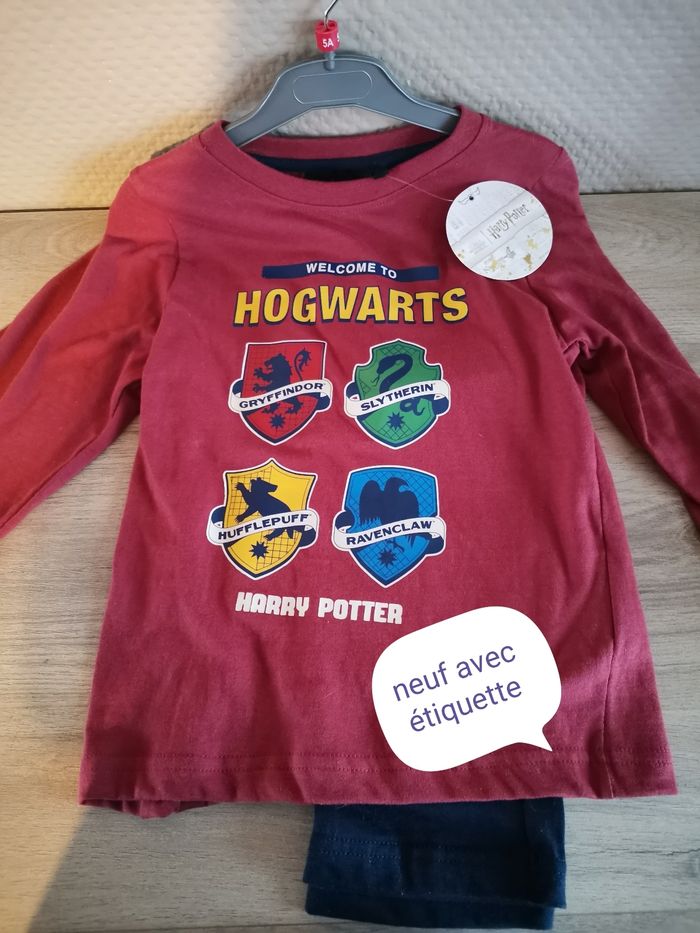 Pyjama Harry potter neuf avec étiquette