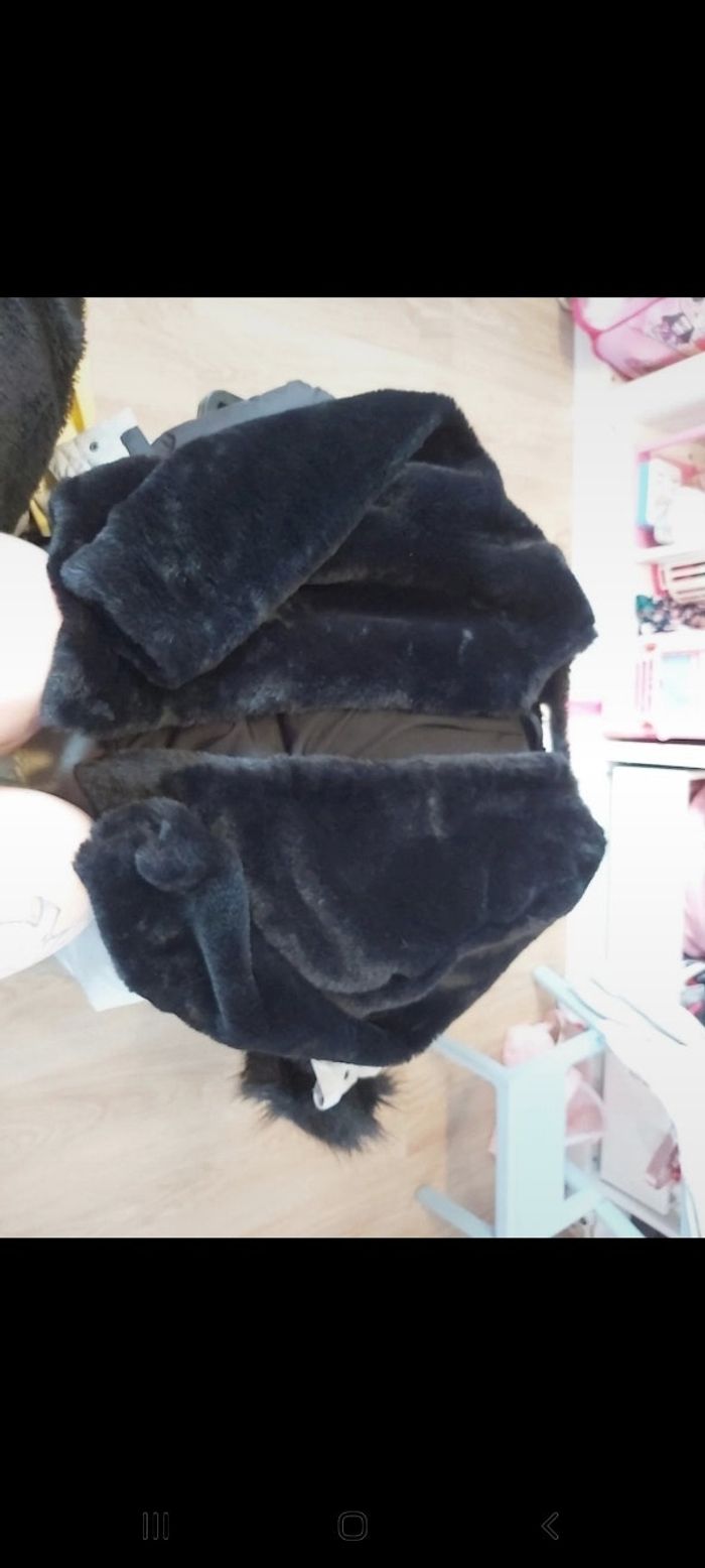 Veste en fausse fourrure h&m taille 12 ans 152cm - photo numéro 2