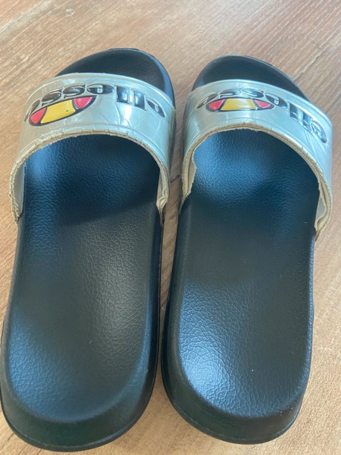 Claquettes Ellesse argentées Pointure 33-34 - photo numéro 2