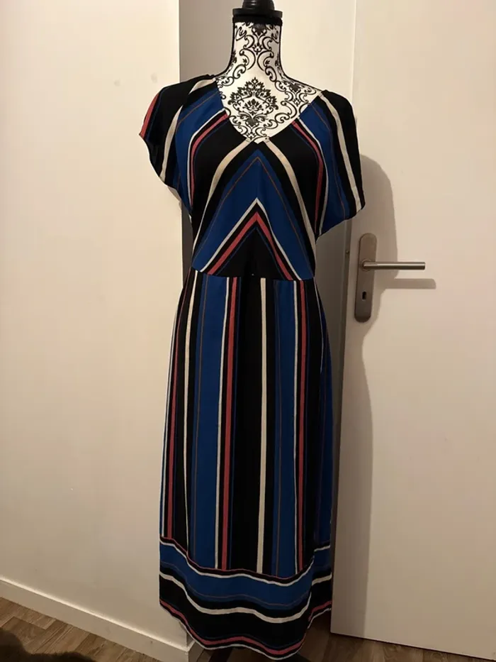 Jolie robe à rayures