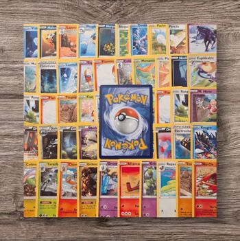 38 cartes françaises mystère Pokémon 