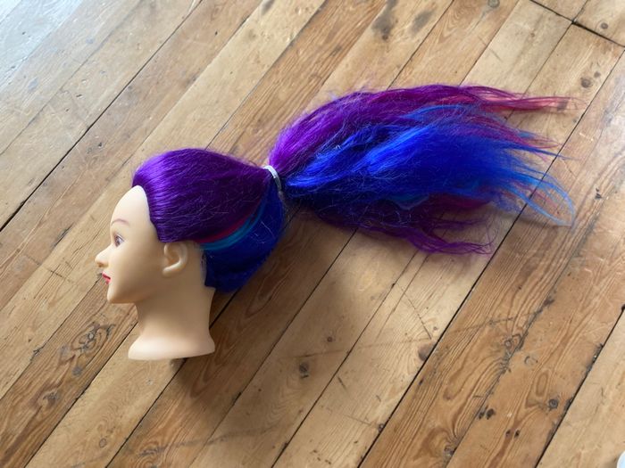 Tête à coiffer coiffure cheveux longs mangas - photo numéro 2