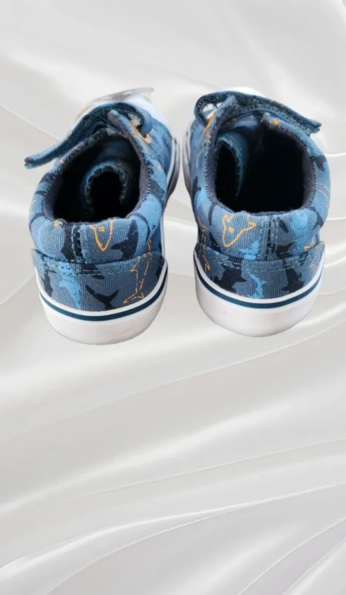 Baskets neuves garçon pointure 23 - photo numéro 2