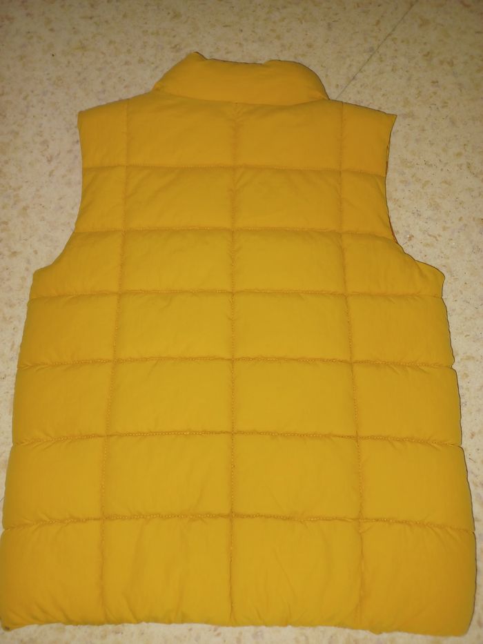 Doudoune sans manches garçon couleur moutarde Taille 10 ans - photo numéro 4
