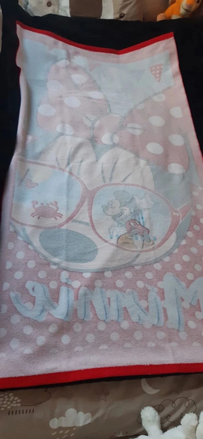 Grand drap de plage / serviette disney minnie en microfibre neuf - photo numéro 2
