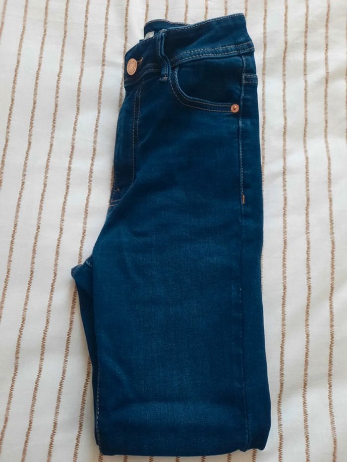 Jean skinny. Cache cache - photo numéro 3