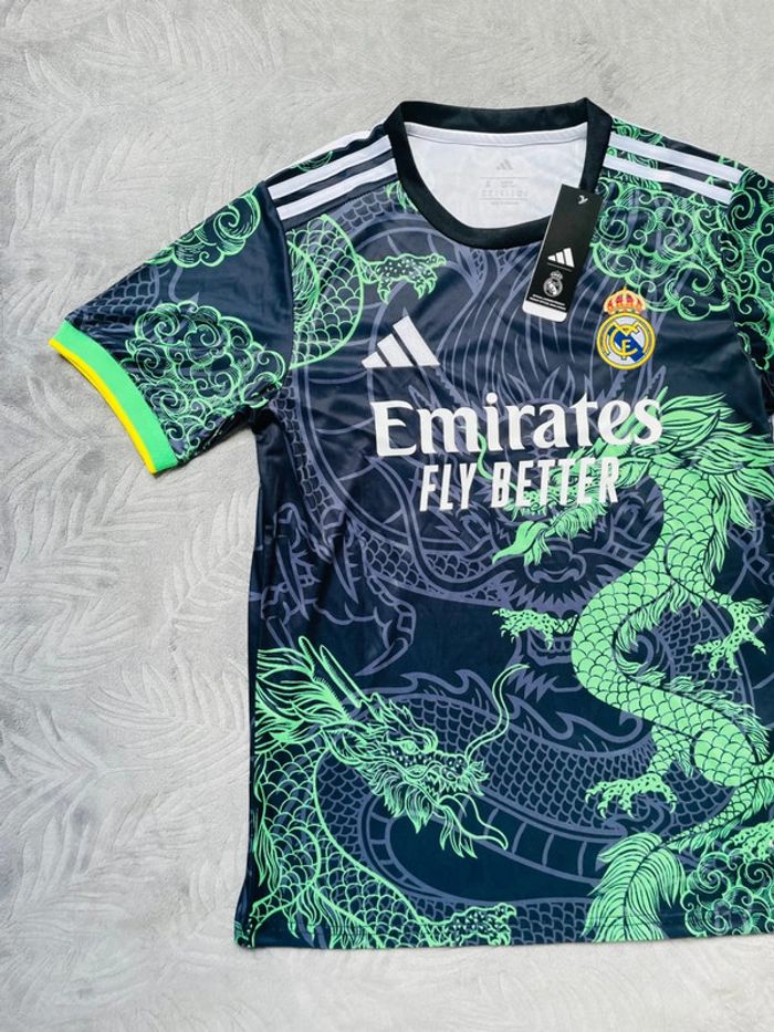 Maillot concept foot Réal Madrid noir et vert dragon taille S - photo numéro 2