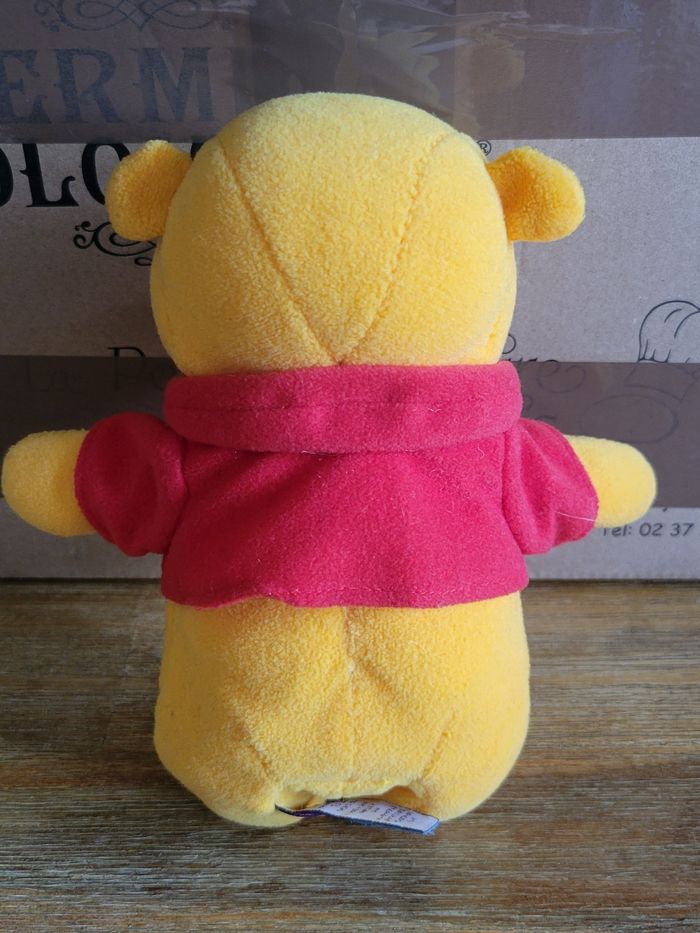 Peluche Disney Winnie L'ourson - photo numéro 2