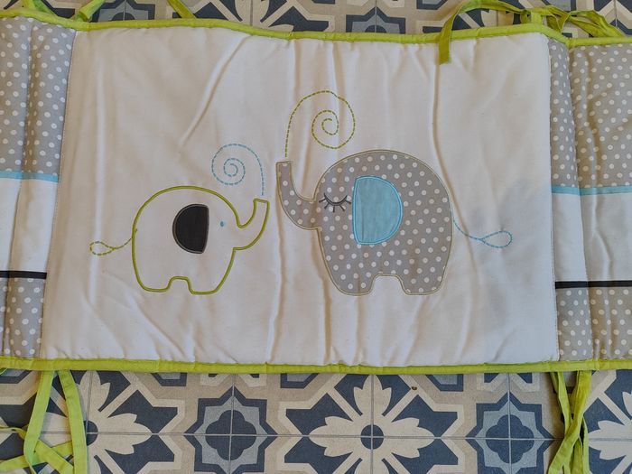 Tour de lit gigoteuse couette