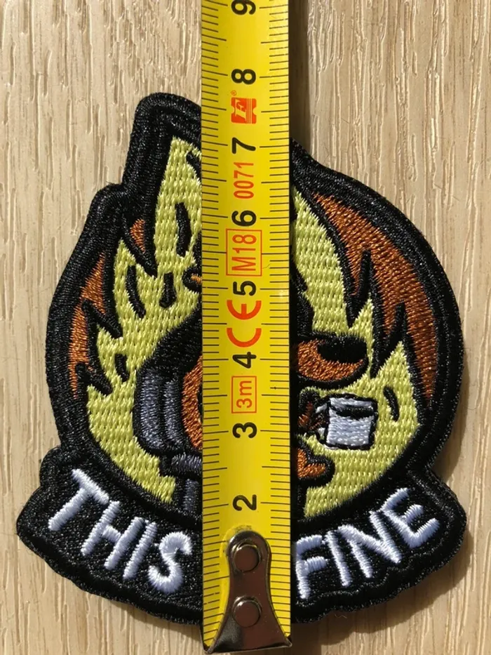 Patch écusson brodé chien camping neuf - photo numéro 2