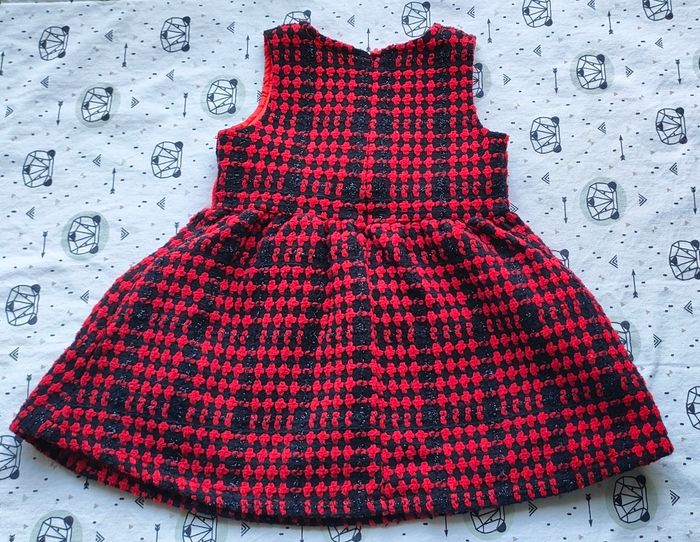 Jolie robe à carreaux taille 12 mois - photo numéro 3