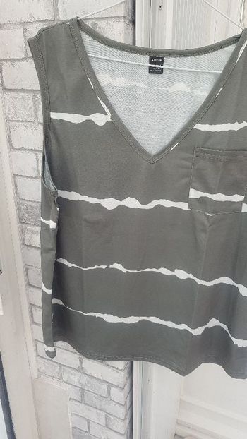 débardeur vert blanc