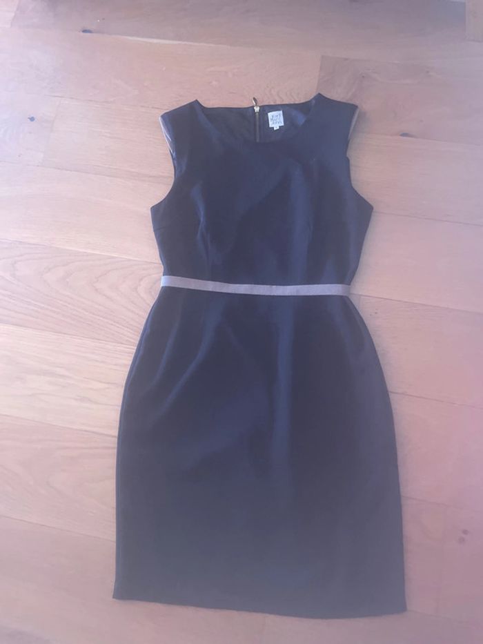 Robe cintrée karl Marc John habillée